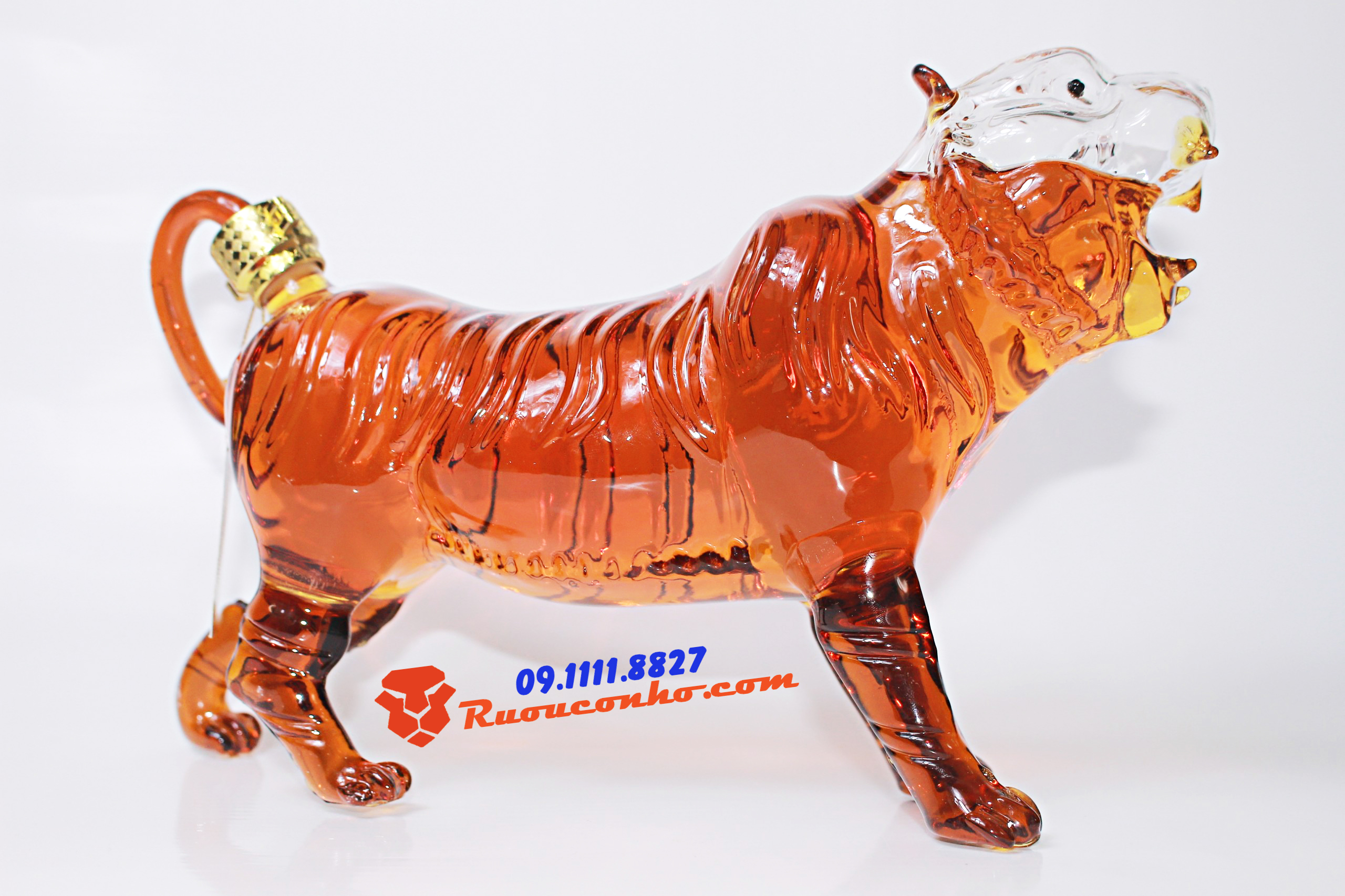 Rượu con hổ thủy tinh Nga