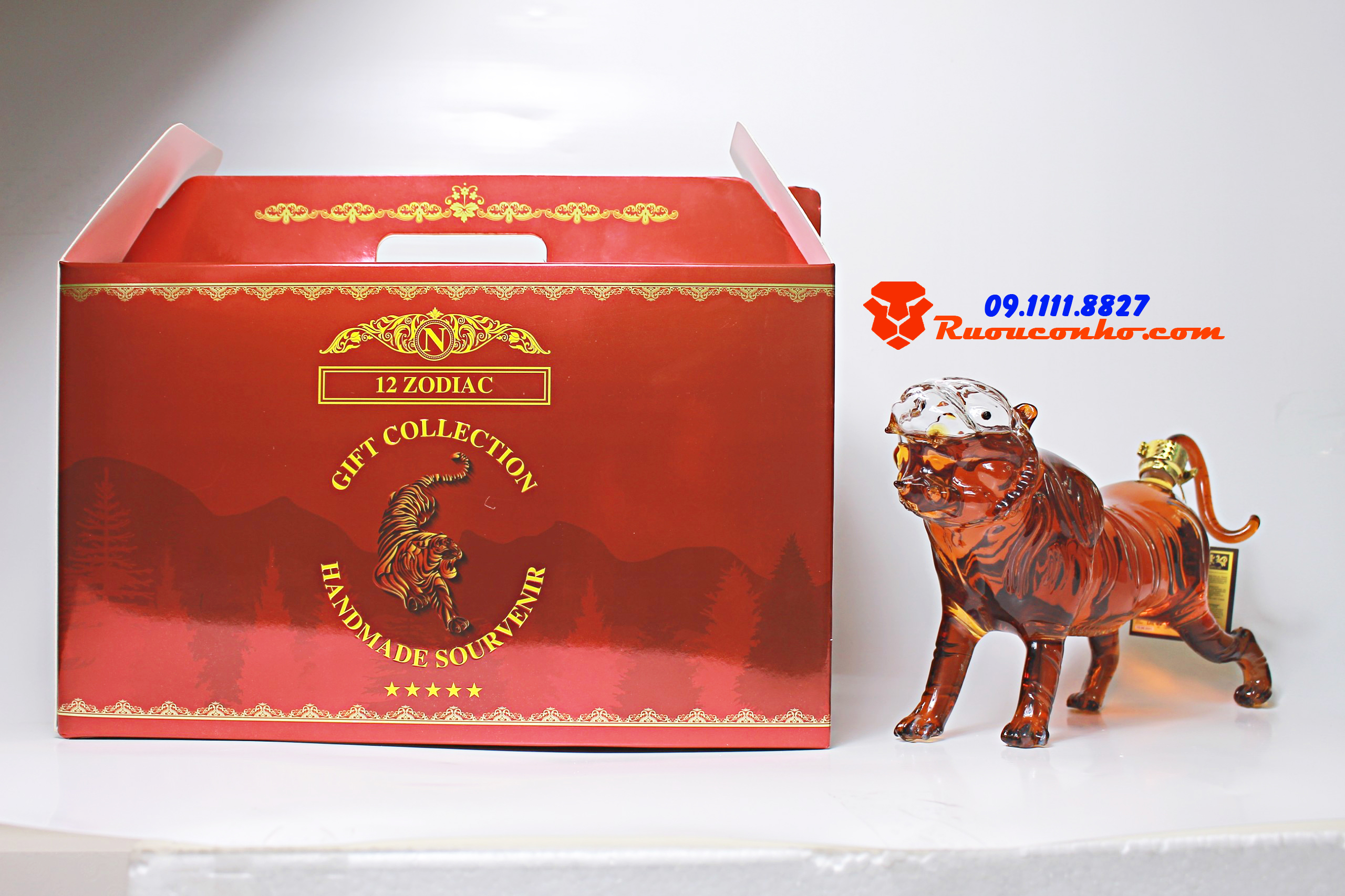 Rượu con hổ thủy tinh Nga - Hổ Hướng Dương