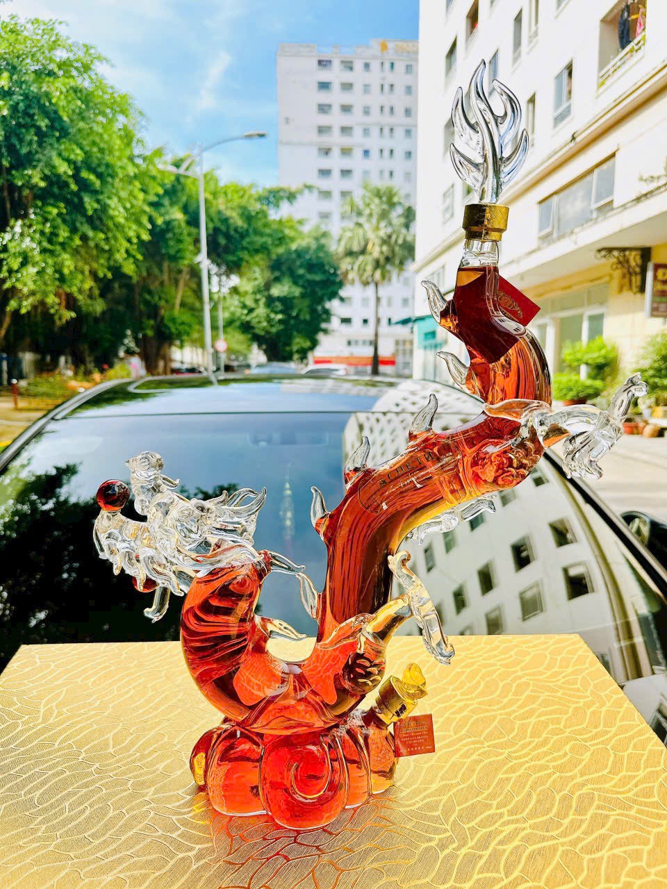 Rượu Rồng Thủy Tinh Nga - Dáng đứng